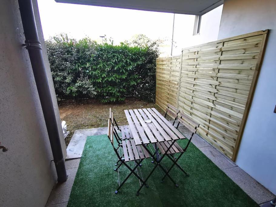 Grand Studio Lumineux Et Sa Terrasse Au Calme Toulouse Buitenkant foto