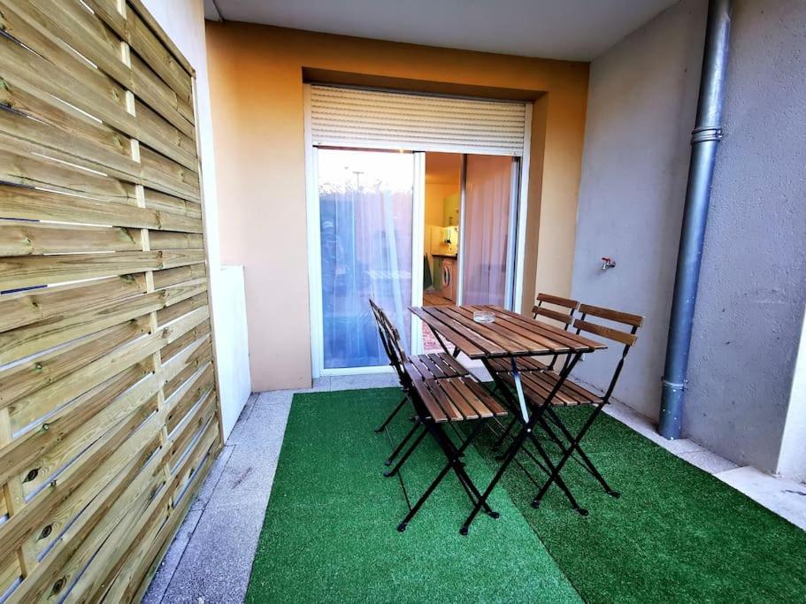 Grand Studio Lumineux Et Sa Terrasse Au Calme Toulouse Buitenkant foto